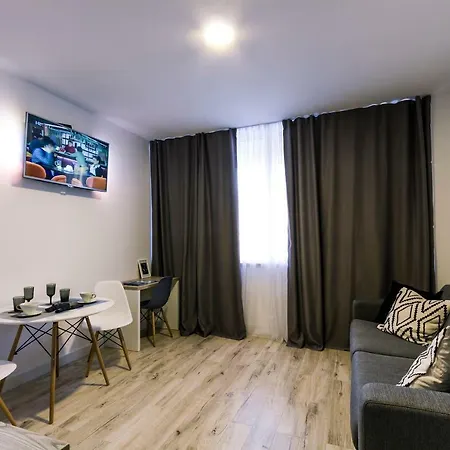 4* Hygge Studio Split